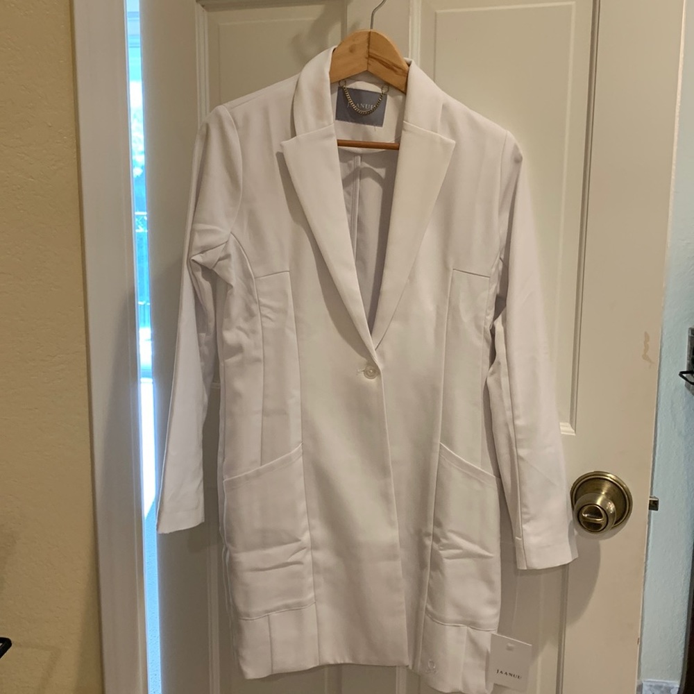 Women’s white lab coat